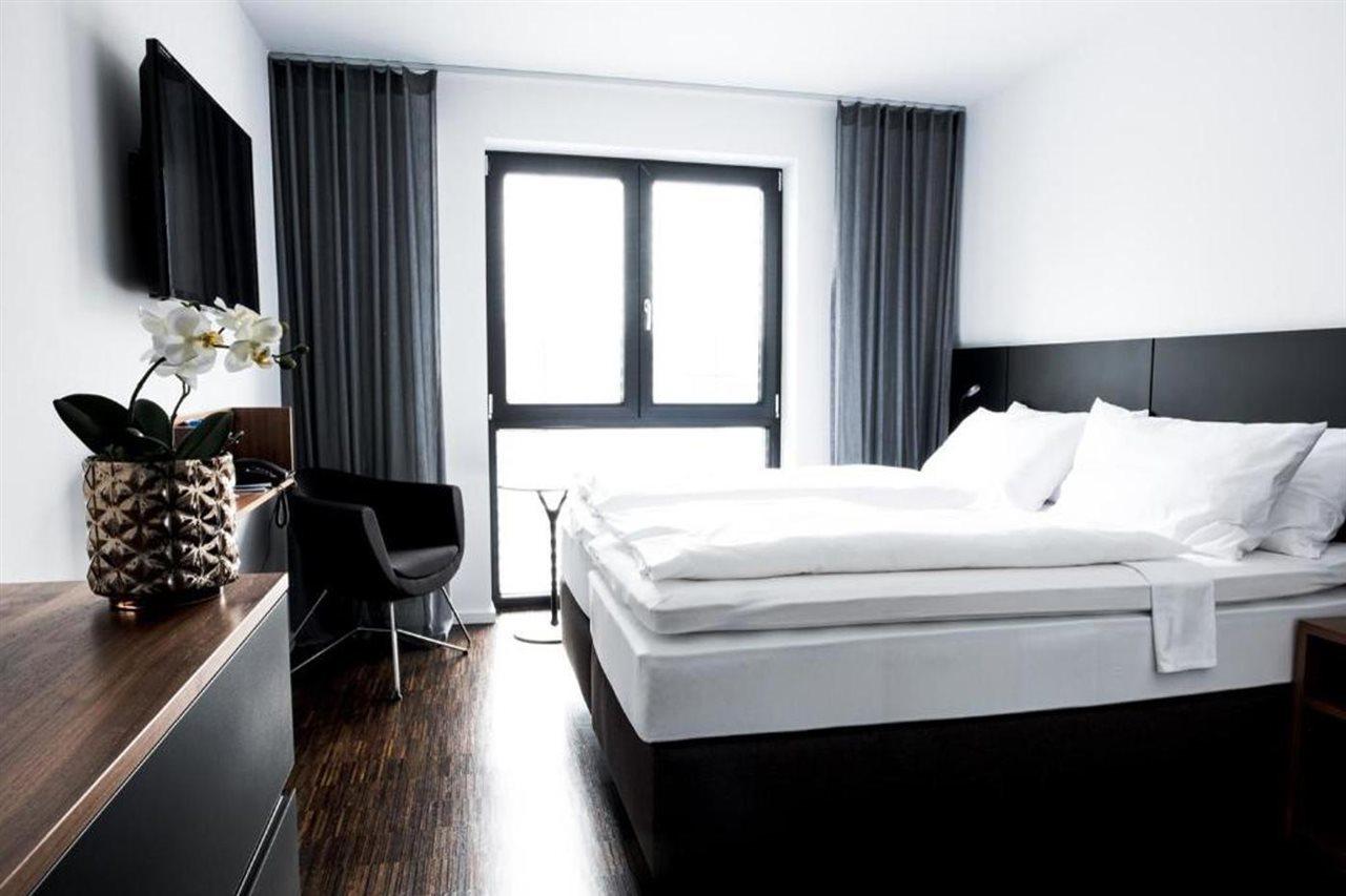 &Repeat Koeln Airport Hotel Ngoại thất bức ảnh